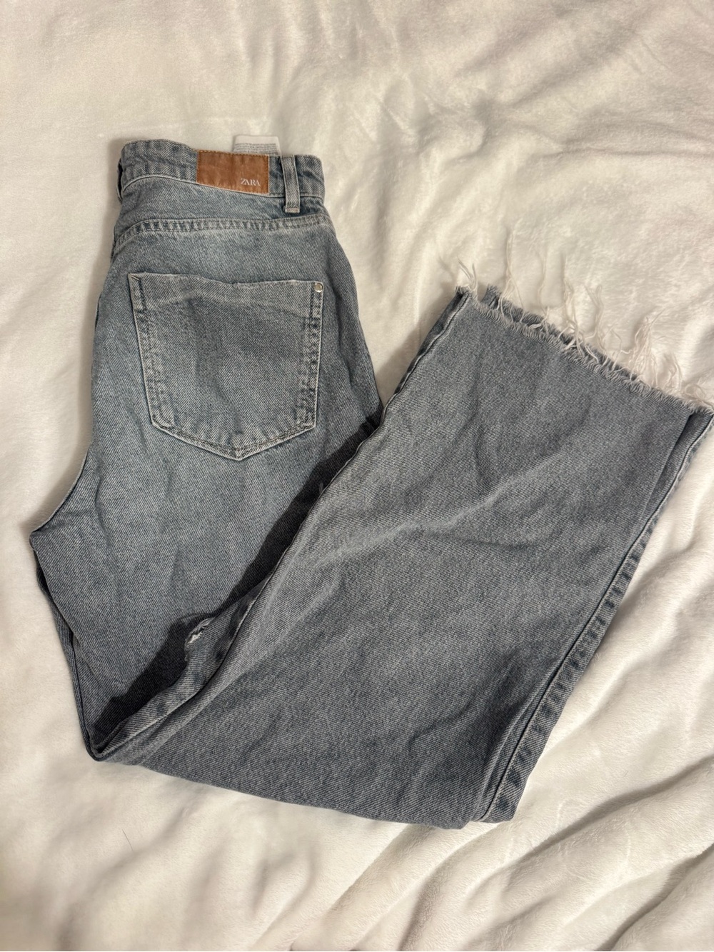 Zara Washed Gray High-Rise Wide Leg Jeans with Frayed Hem